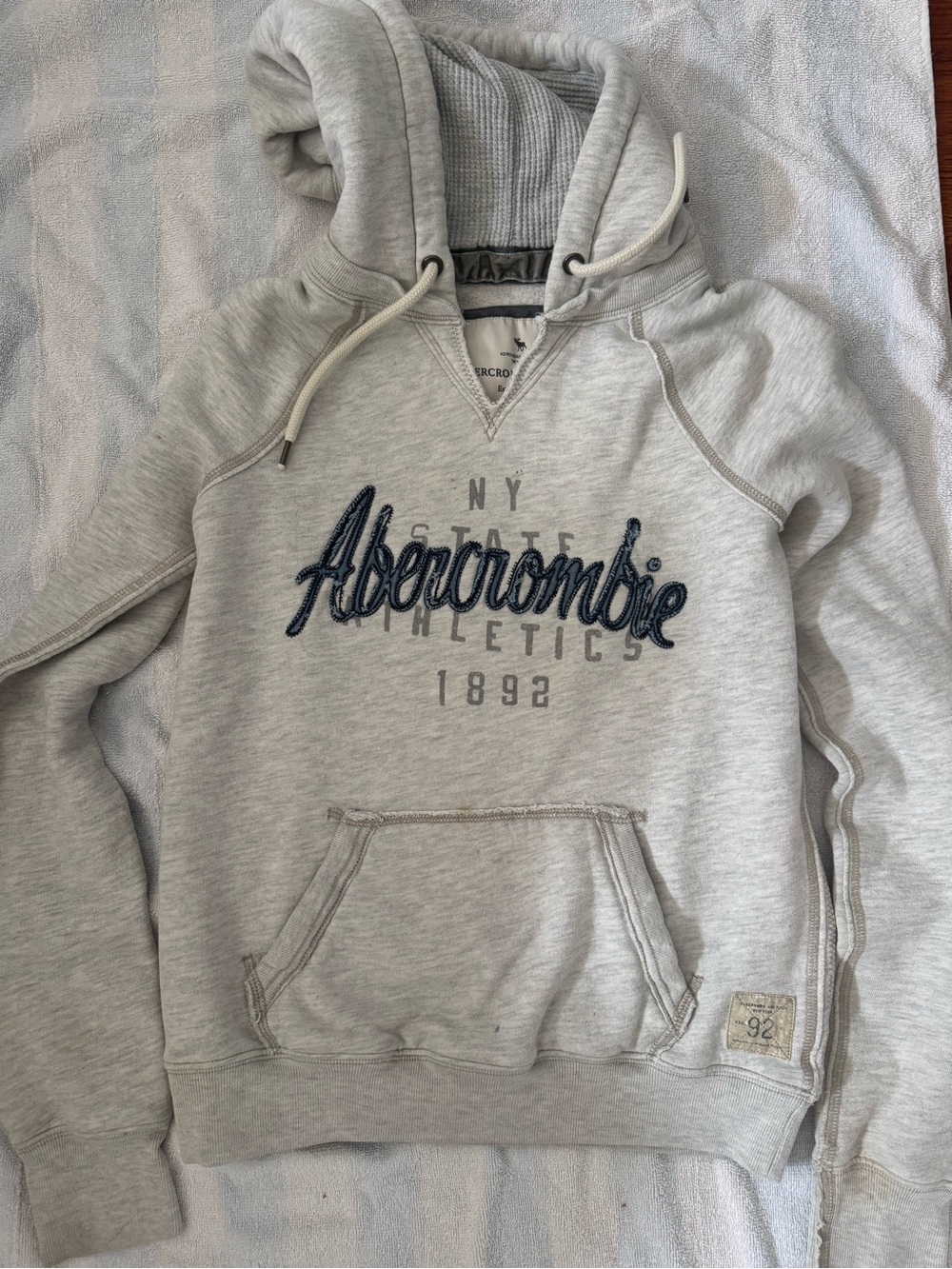 Abercrombie & Fitch Light Gray Hooded Sweatshirt